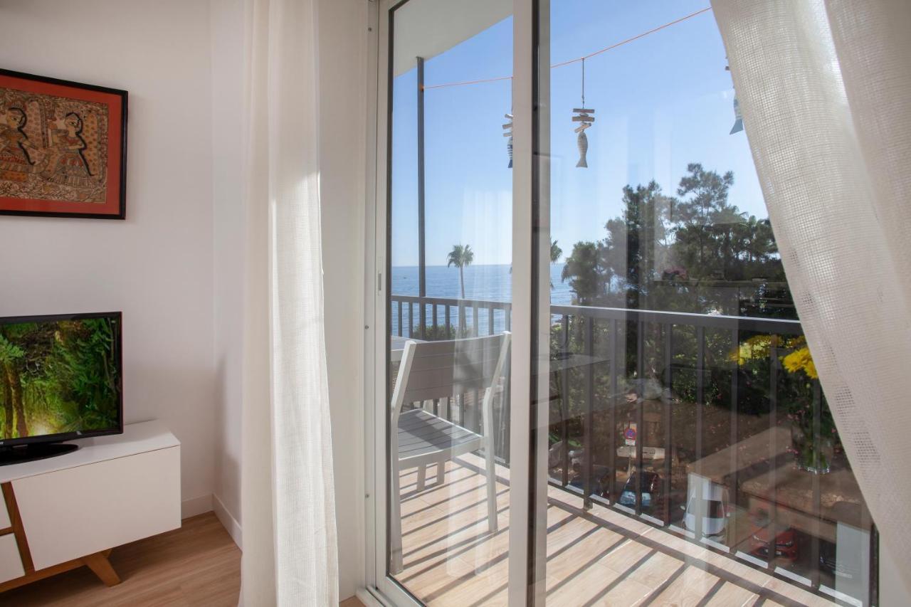 Lovely Beachfront Apartment In Calahonda Sitio de Calahonda Екстериор снимка