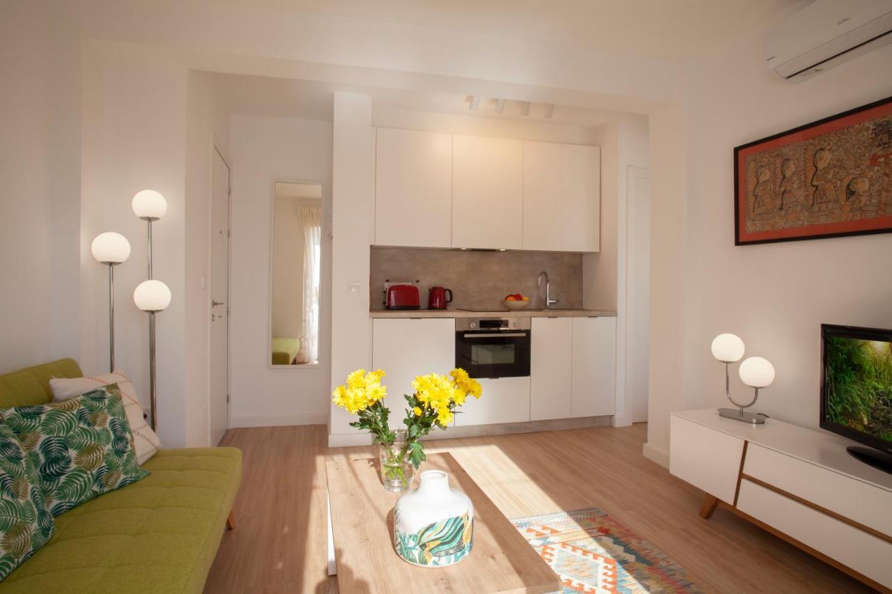 Lovely Beachfront Apartment In Calahonda Sitio de Calahonda Екстериор снимка