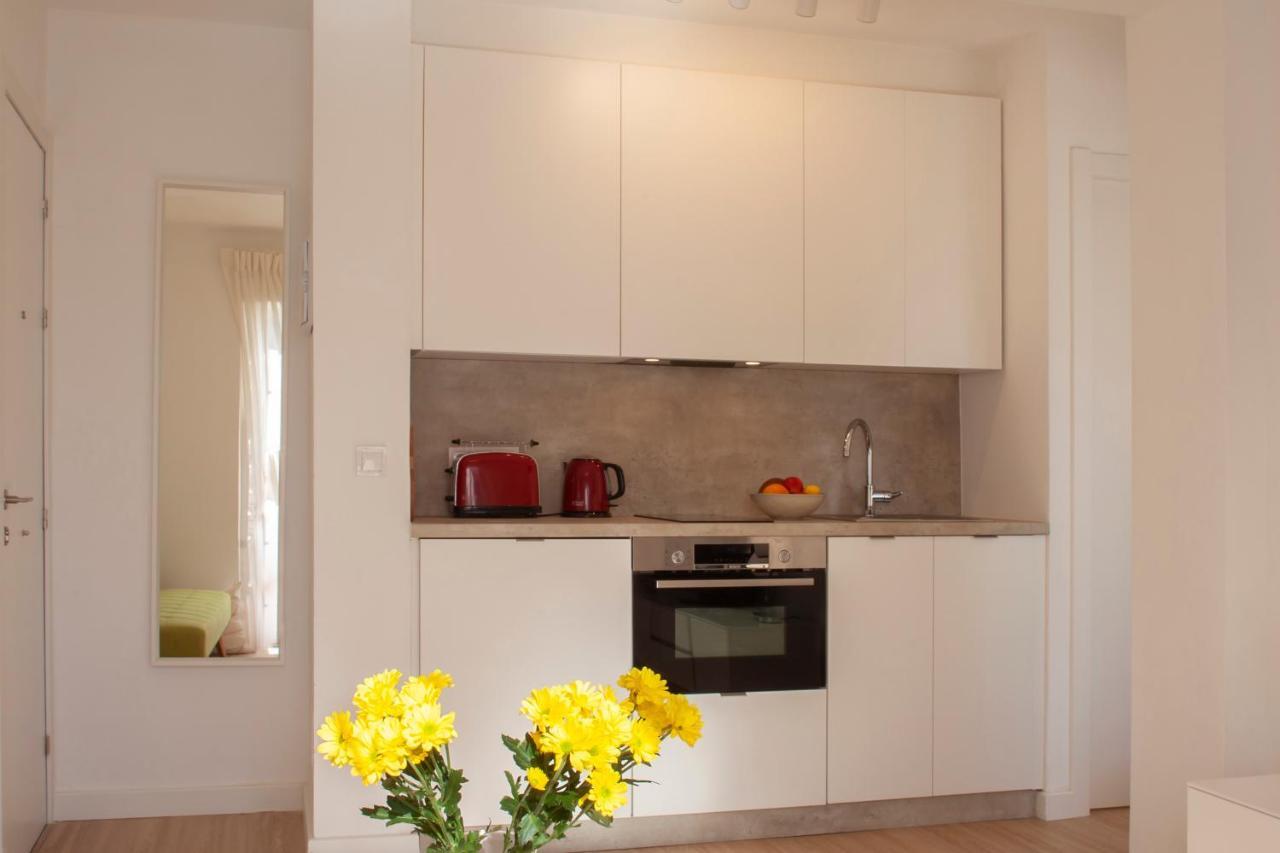 Lovely Beachfront Apartment In Calahonda Sitio de Calahonda Екстериор снимка